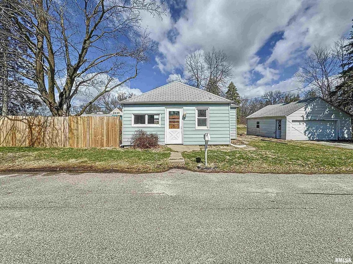 211 106th Ave., Milan, IL