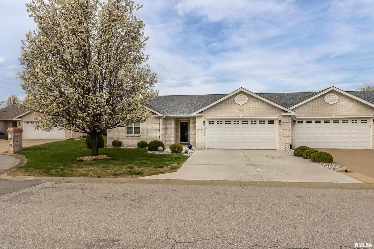 659 Lake Harbor Dr., Marion, IL 62959