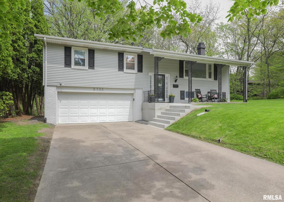 2705 34th Avenue Ct., Rock Island, IL 61201