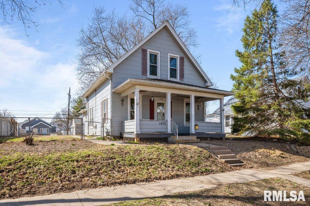 1422 41st St., Rock Island, IL 61201