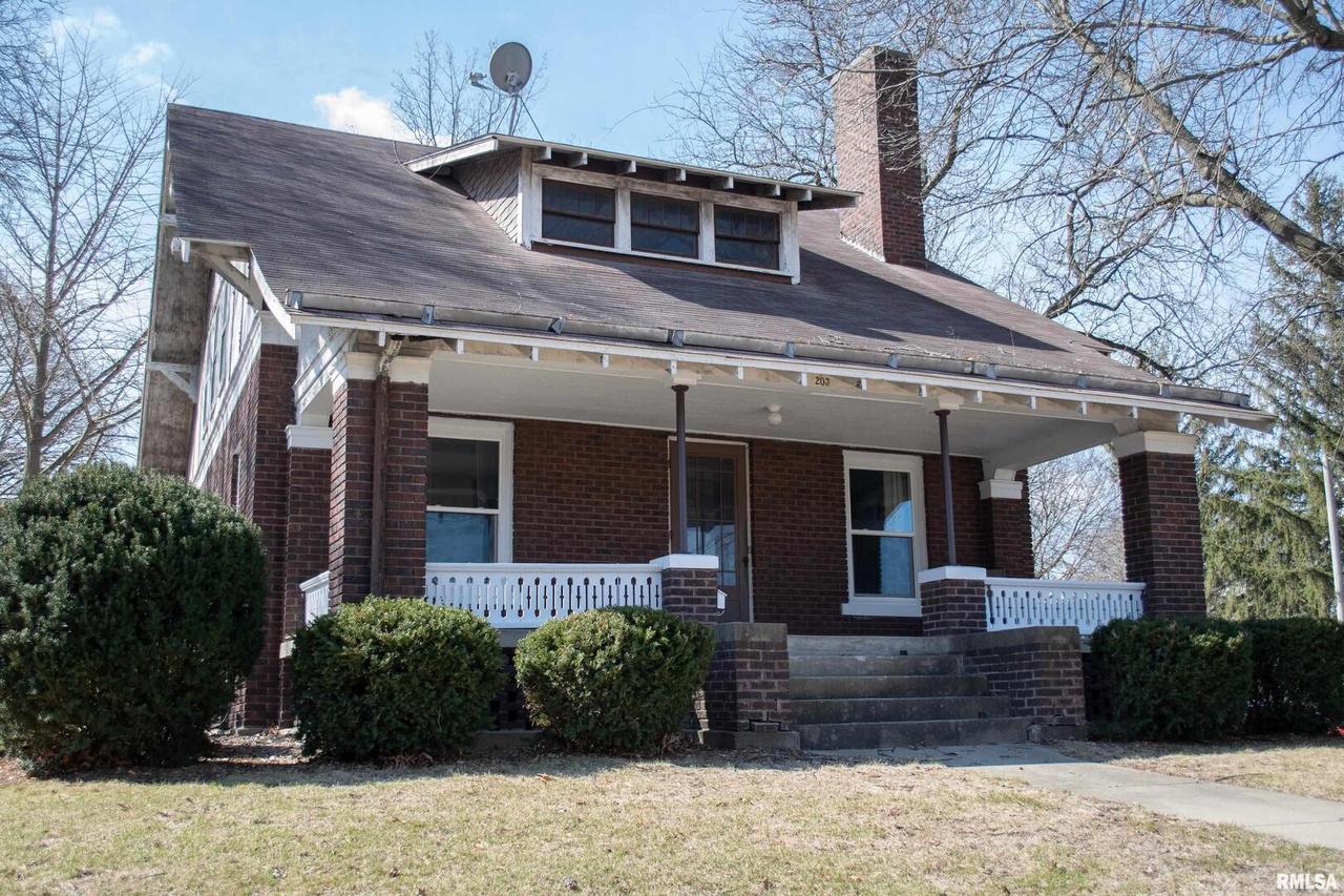 203 E 3rd St., Prophetstown, IL 61277