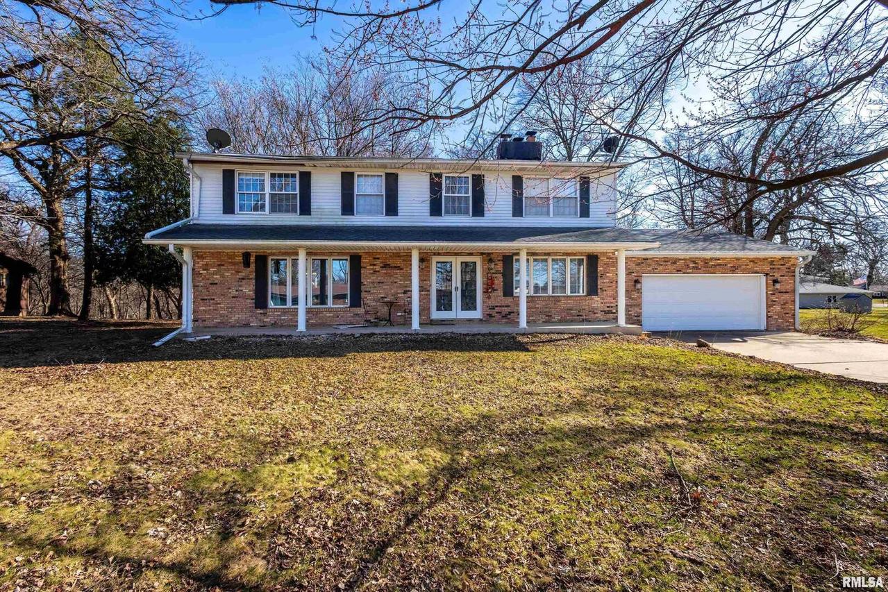 8 Timberlane Dr., Geneseo, IL 61254