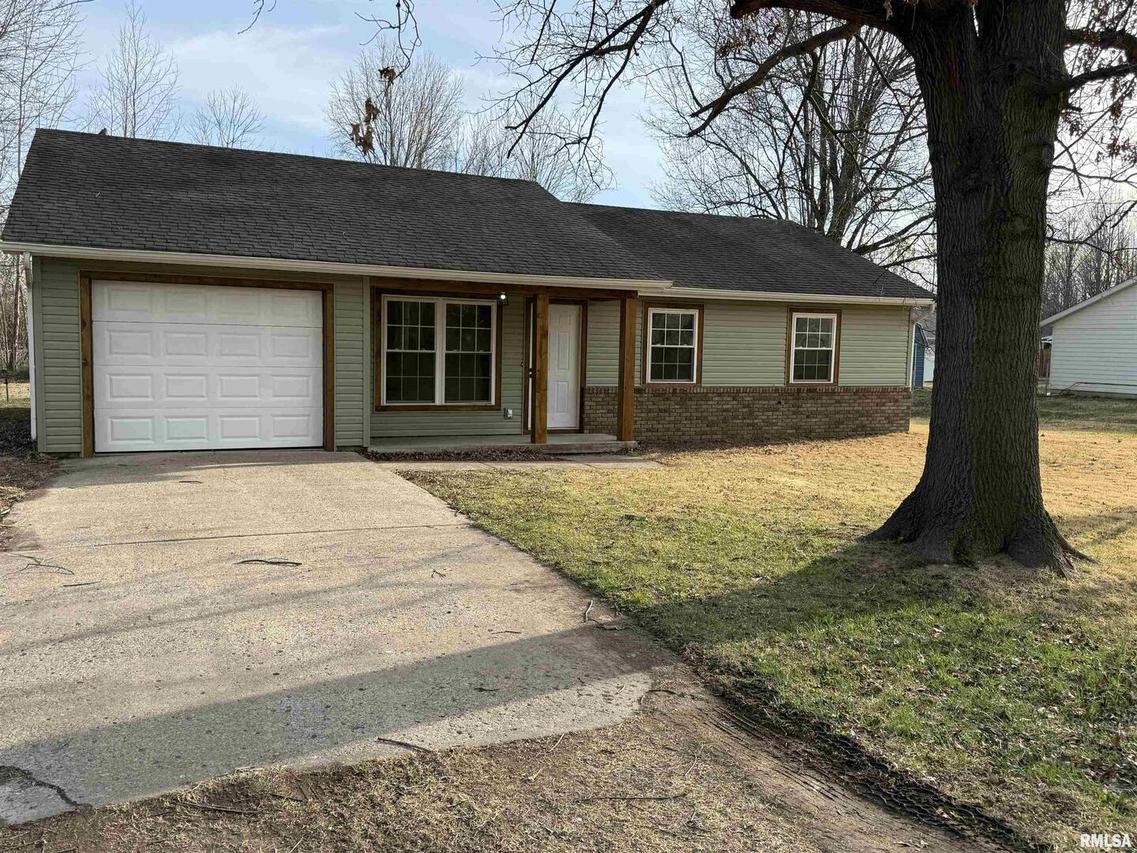 1607 E Pickett Ln., Marion, IL 62959