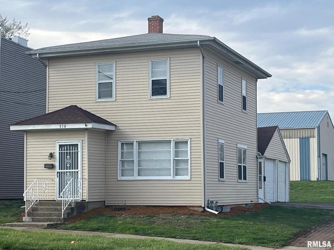 216 E 2nd St., Kewanee, IL 61443