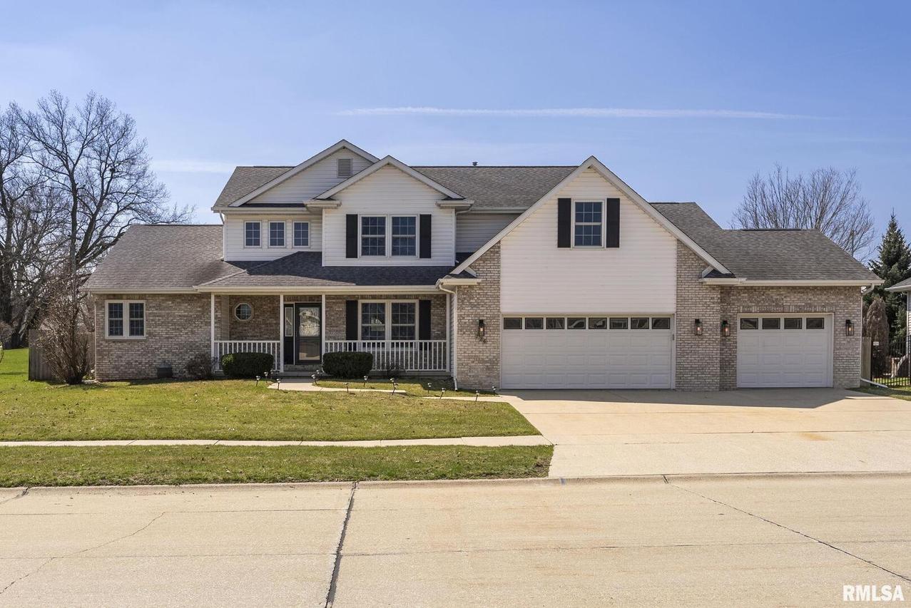 726 Stone Church Ln., Geneseo, IL 61254