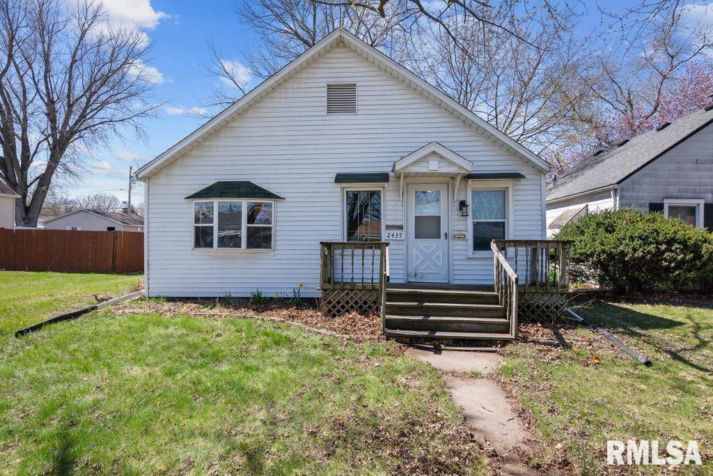 2435 33rd St., Moline, IL 61265