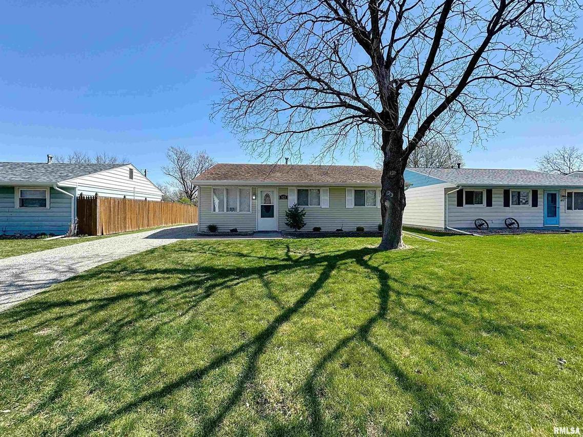 823 12th St., Milan, IL