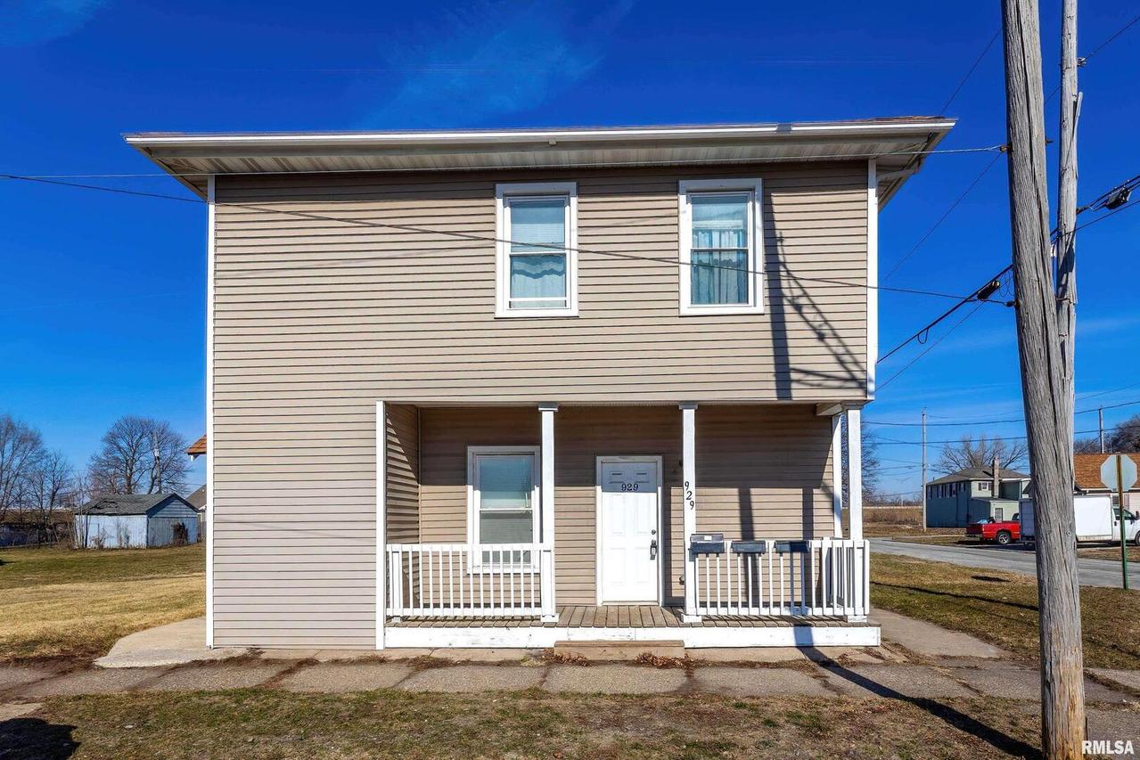 929 4th Ave., Rock Island, IL 61201