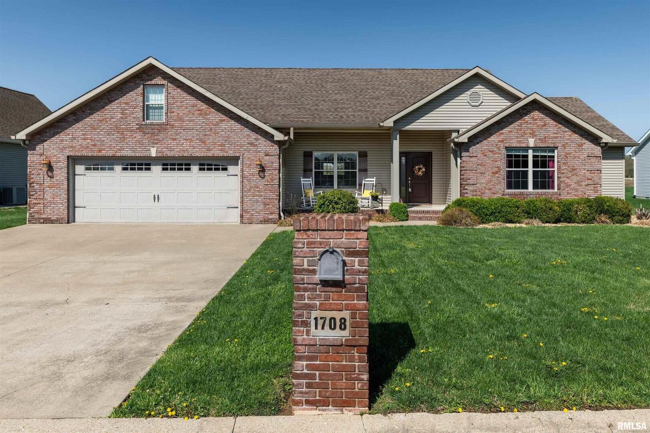 1708 Felts Dr., Marion, IL 62959