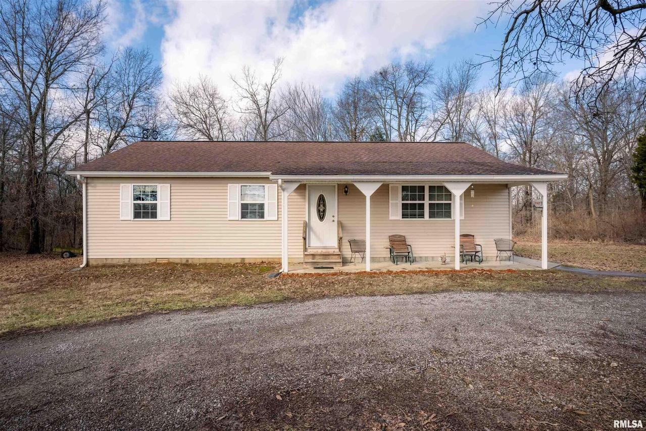 12855 Cleveland Ln., Pittsburg, IL 62974