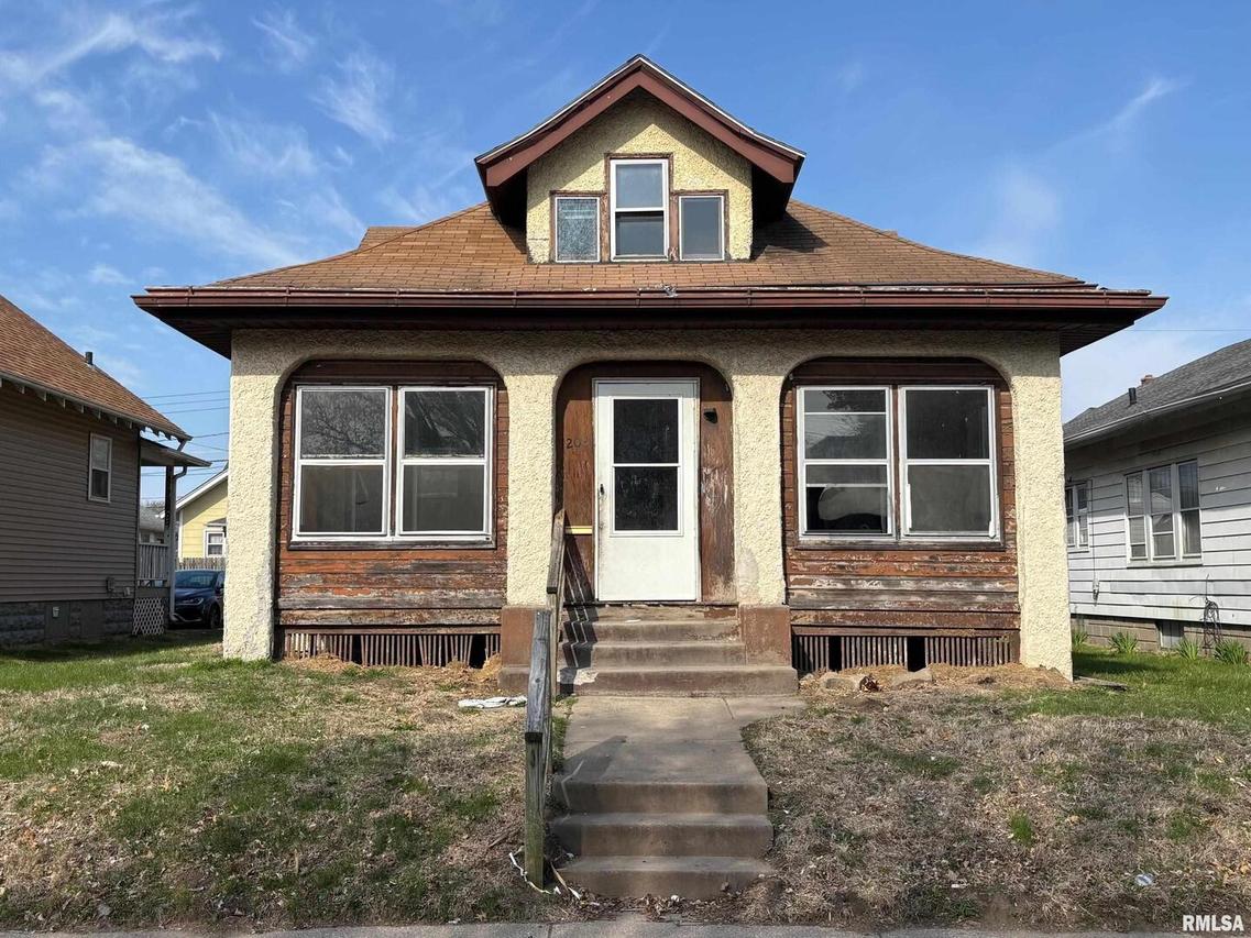 1208 Glenhurst Ct., Rock Island, IL 61201