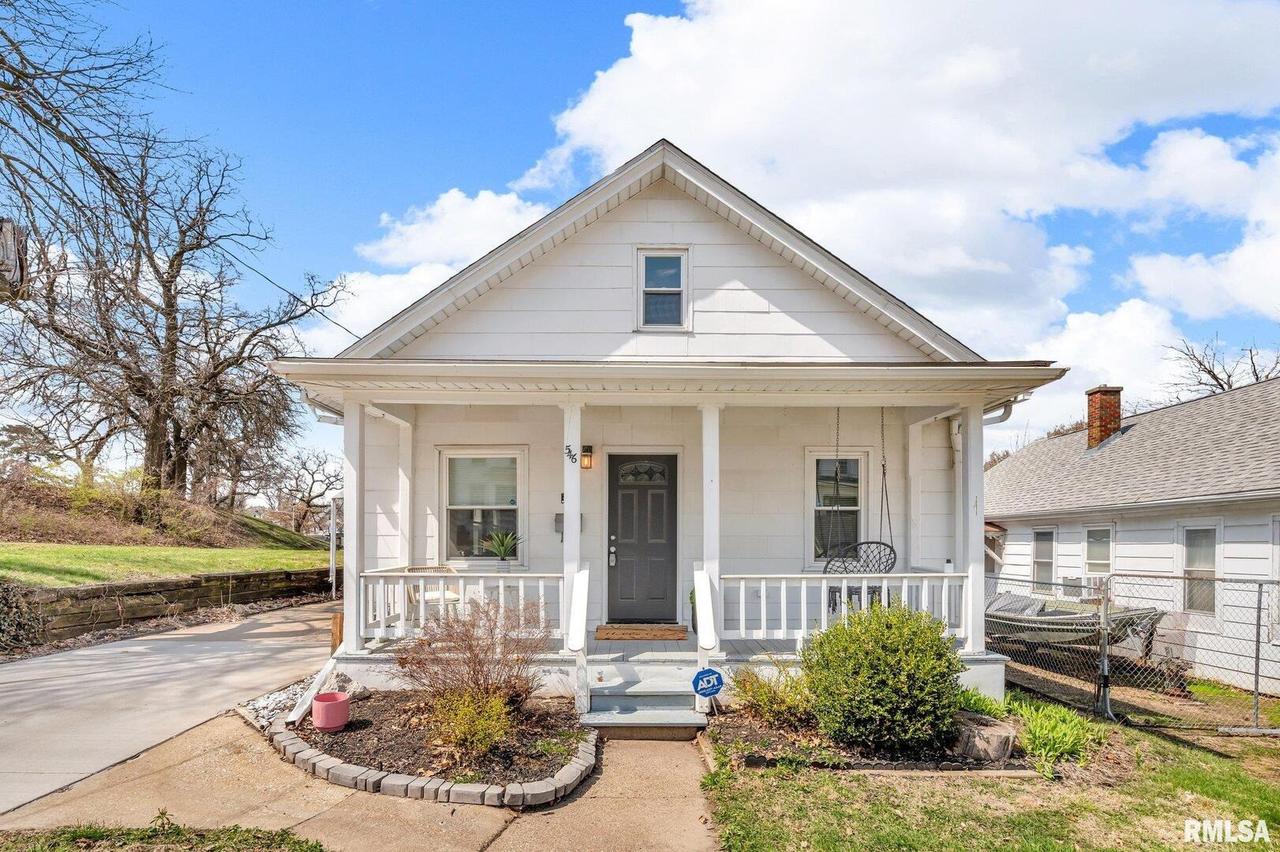 546 31st St., Rock Island, IL 61201