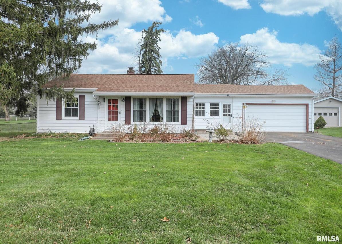 1607 65th Ave., Rock Island, IL 61201