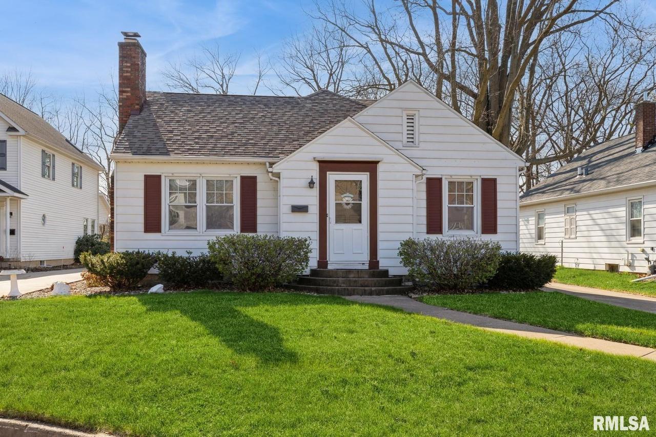2393 24th St., Moline, IL 61265
