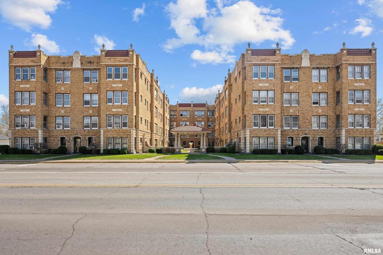 1626 18th Ave. #18, Rock Island, IL 61201