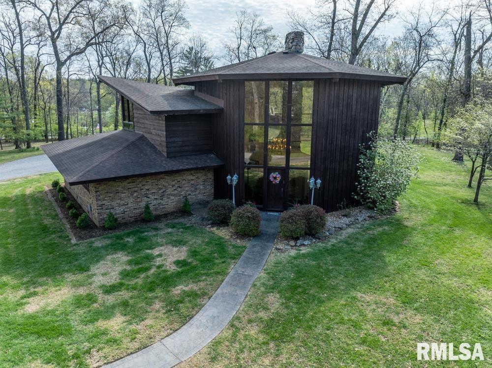 509 Forest Dr., Herrin, IL 62948