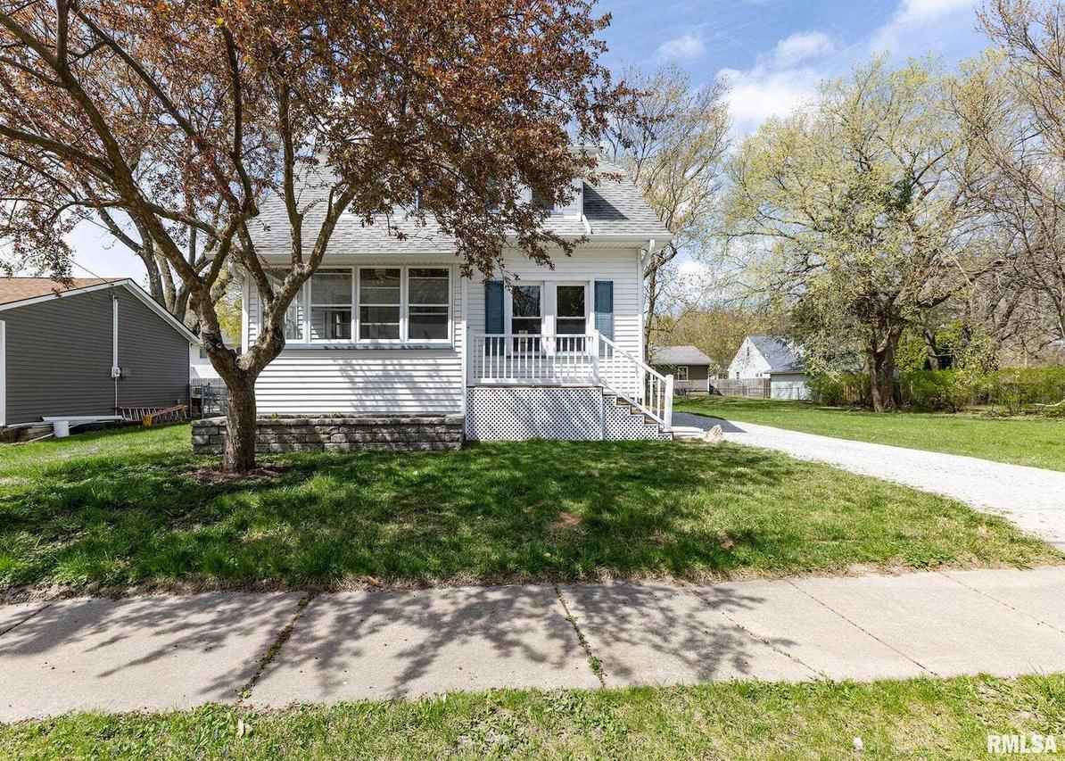 2119 44th St., Moline, IL 61265