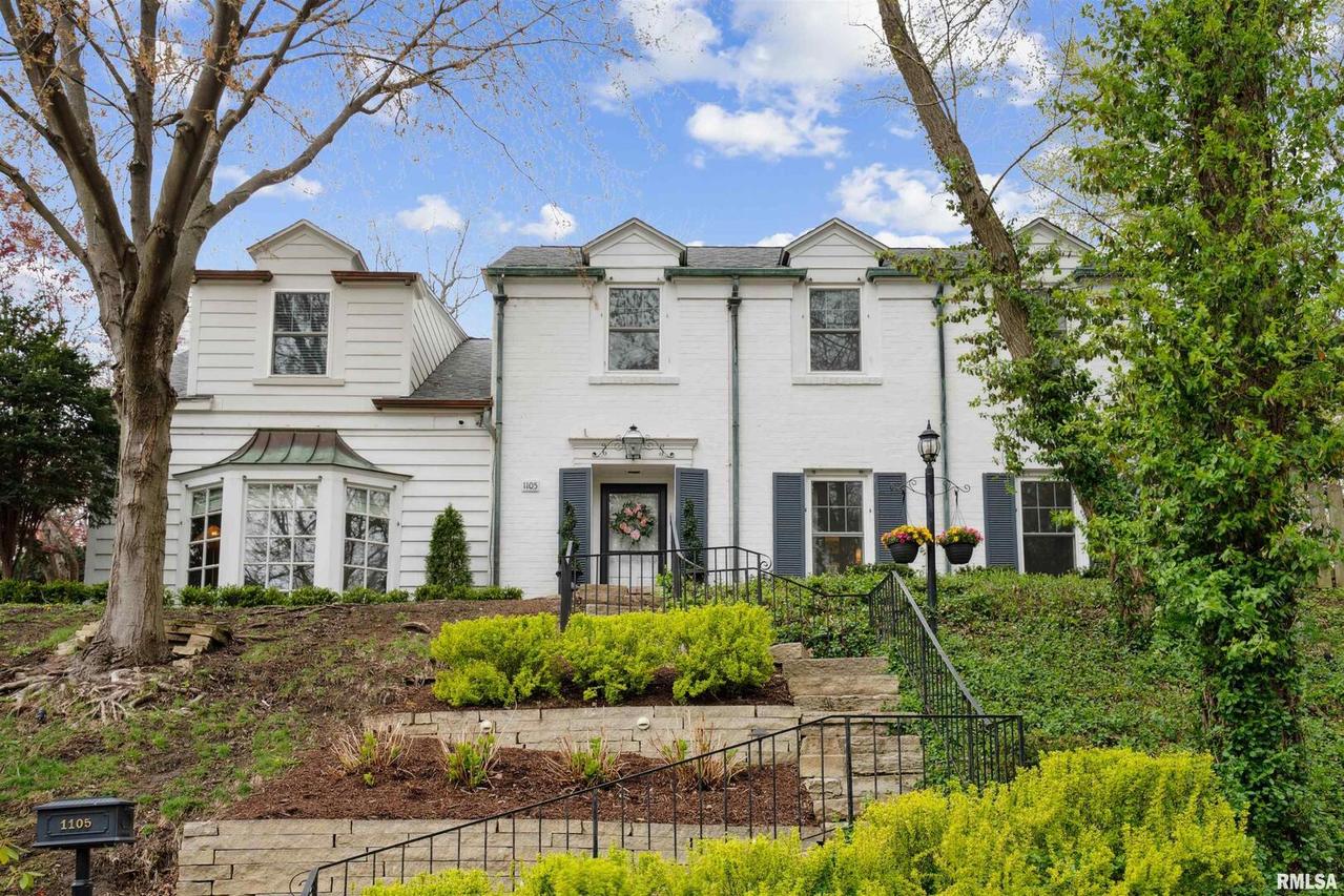 1105 24th Ave., Moline, IL 61265