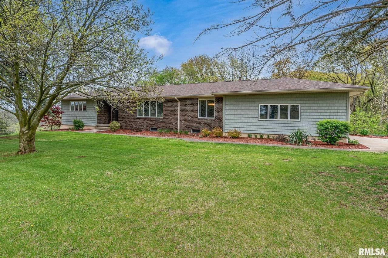 9211 88th St., Taylor Ridge, IL