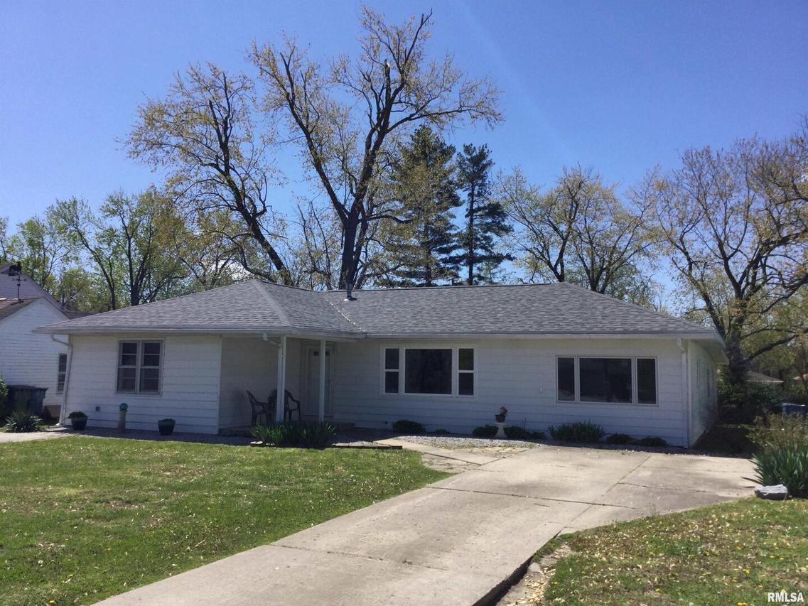 424 Springfield Ave., Anna, IL 62906