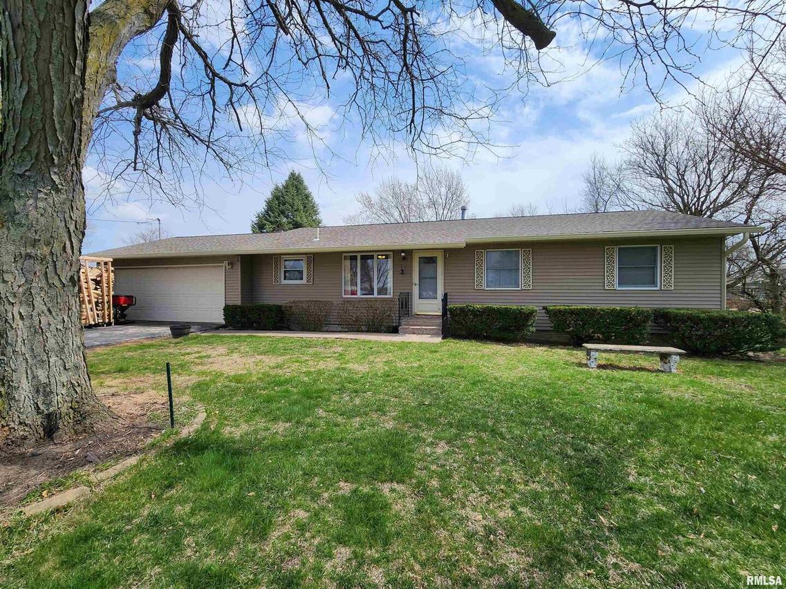 11127 Ridgewood Rd., Milan, IL 61264