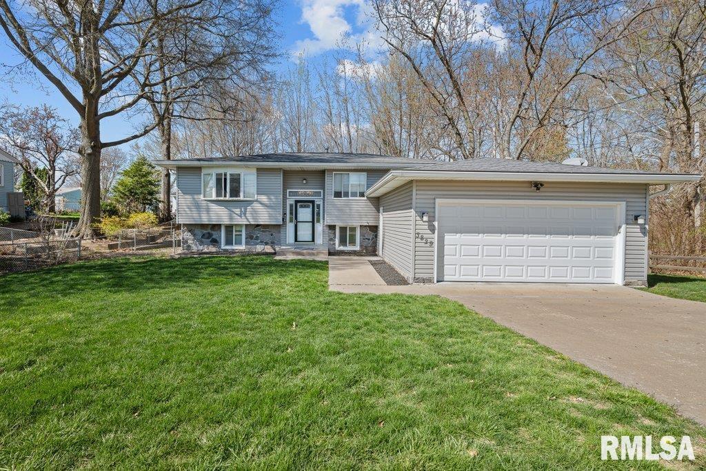 3829 29th Ave., Rock Island, IL