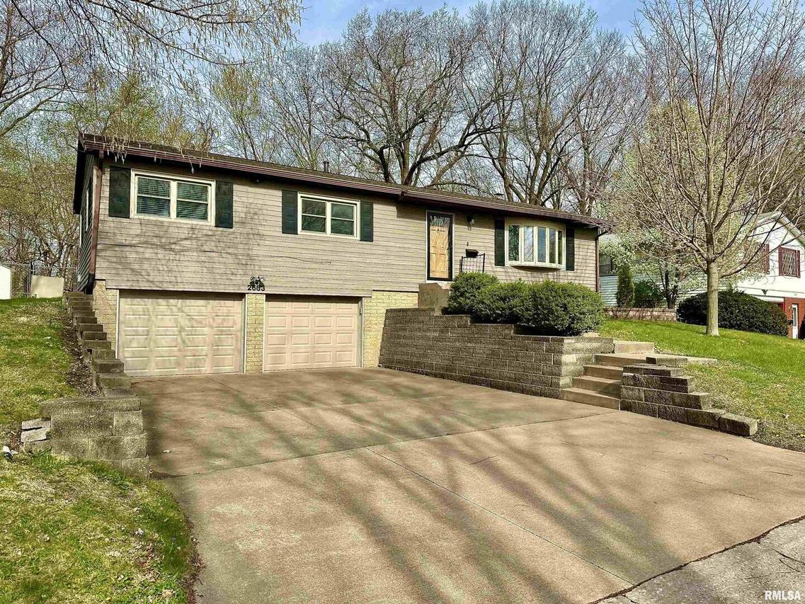 2683 9th St., East Moline, IL 61244