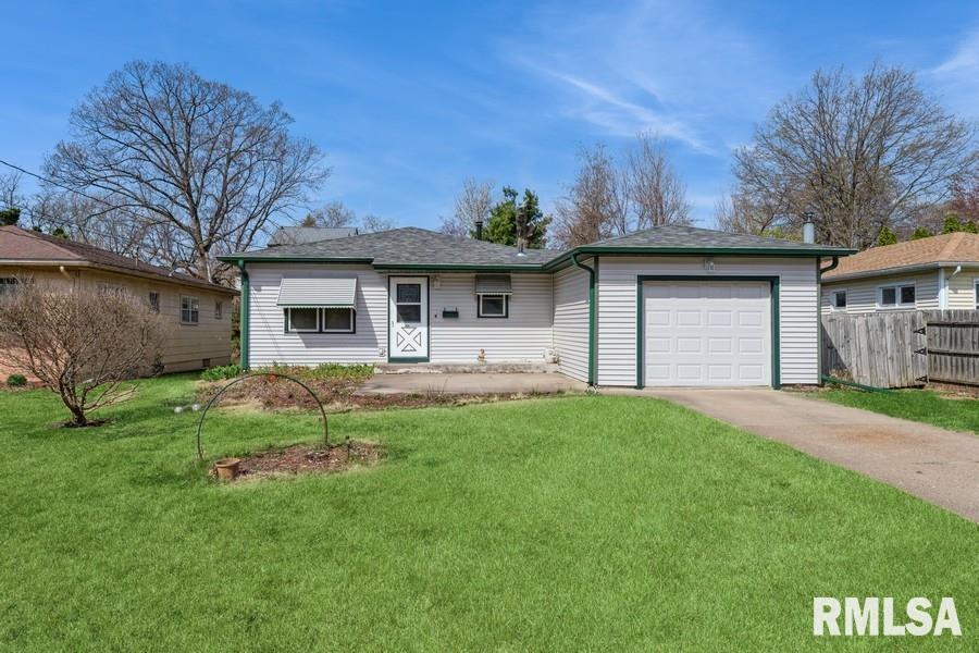 2212 25th St., Rock Island, IL 61201