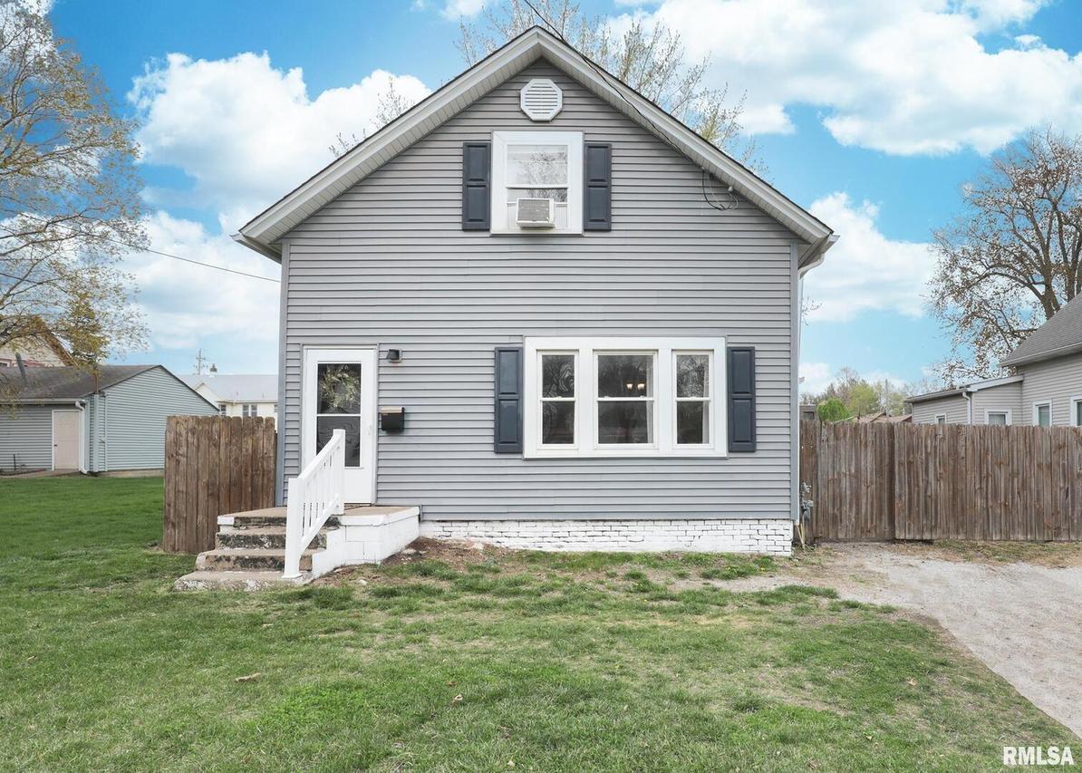 1723 19th Ave., Rock Island, IL 61201