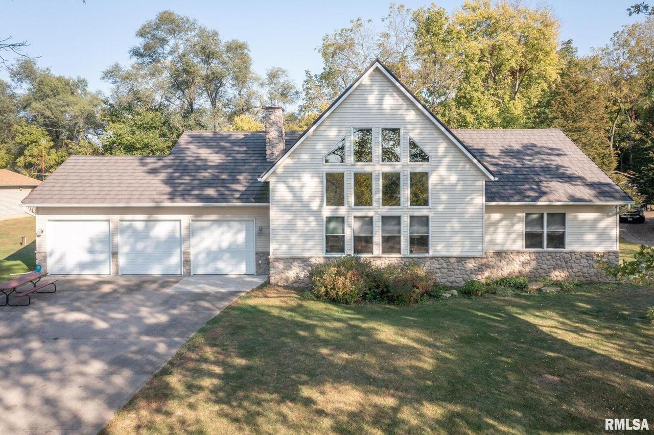 1008 S High St., Port Byron, IL 61275