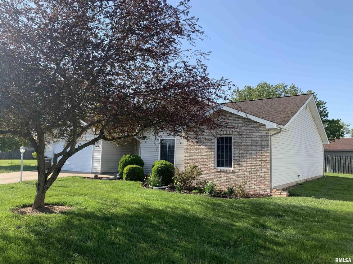 1702 Winchester Ct., Marion, IL 62959