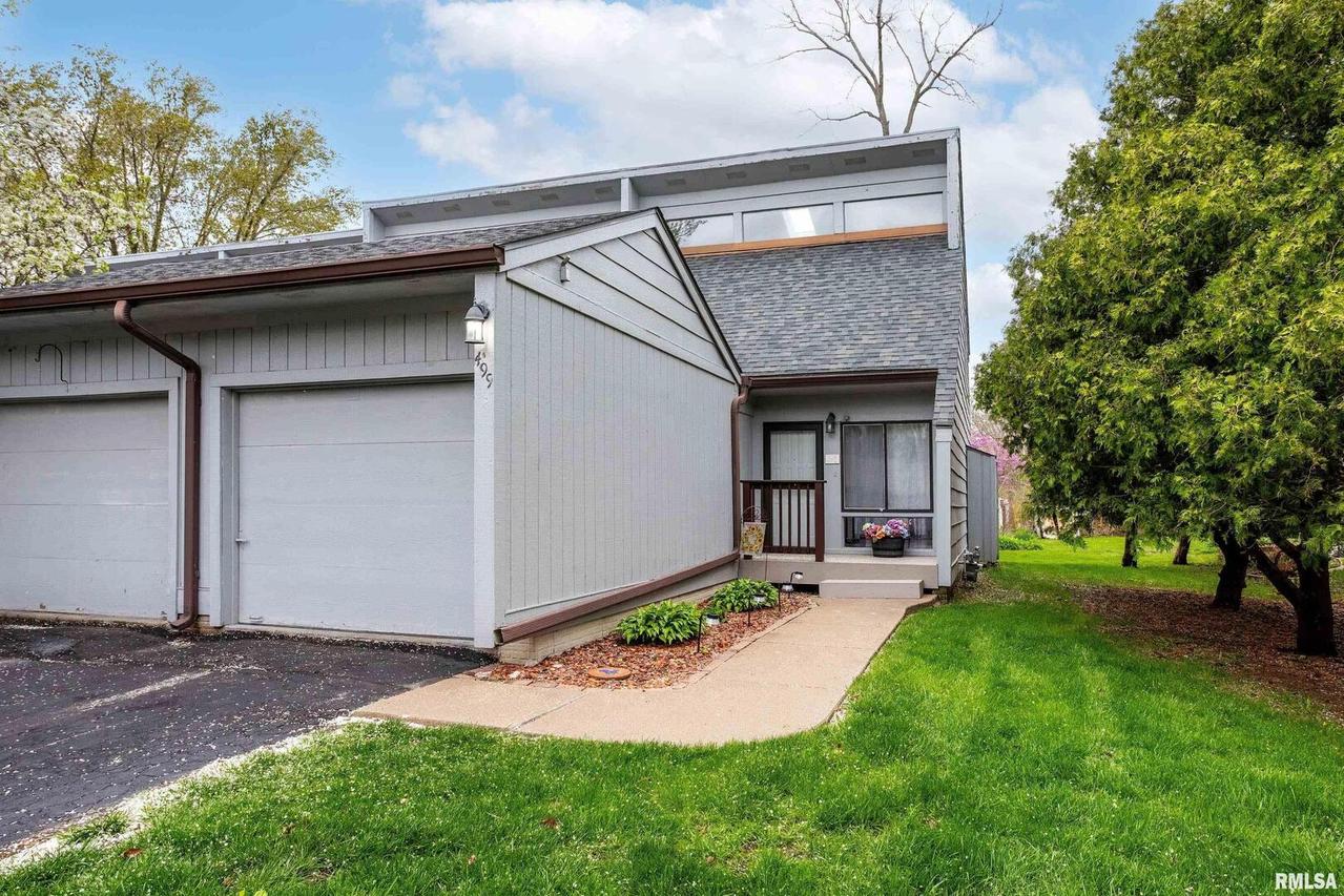 499 44th Avenue Ct., East Moline, IL 61244