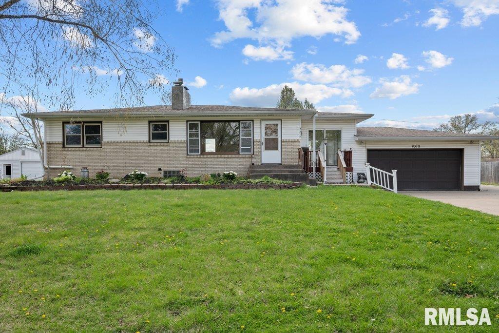 4319 8th St., East Moline, IL 61244