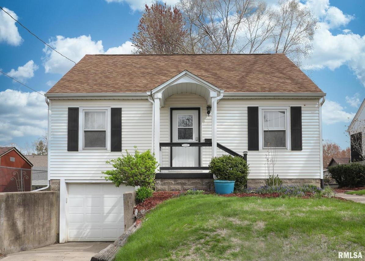 3005 25th Ave., Rock Island, IL 61201