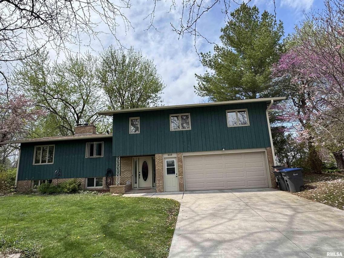 537 12th Ave., Milan, IL 61264