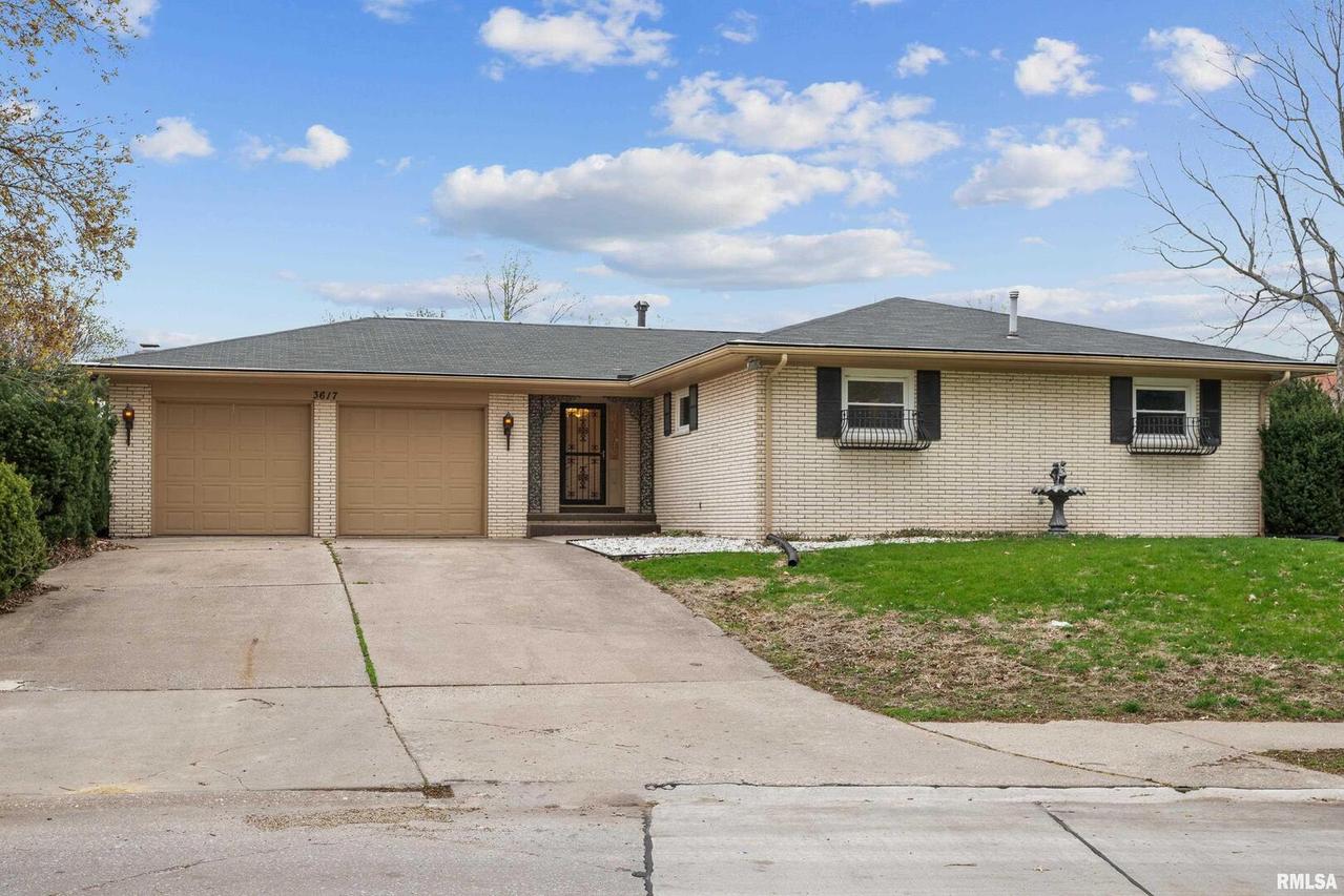 3617 25th Ave., Rock Island, IL 61201