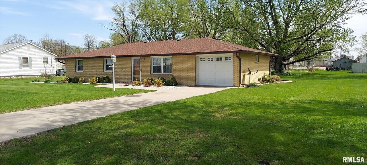 106 S Holloway St., Alexis, IL 61412