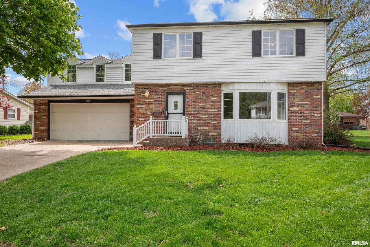 526 40th Ave., East Moline, IL 61244