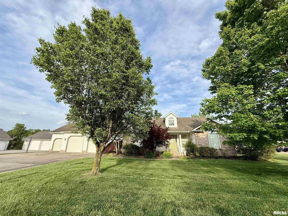 106 Jeremy Dr., Carterville, IL 62918