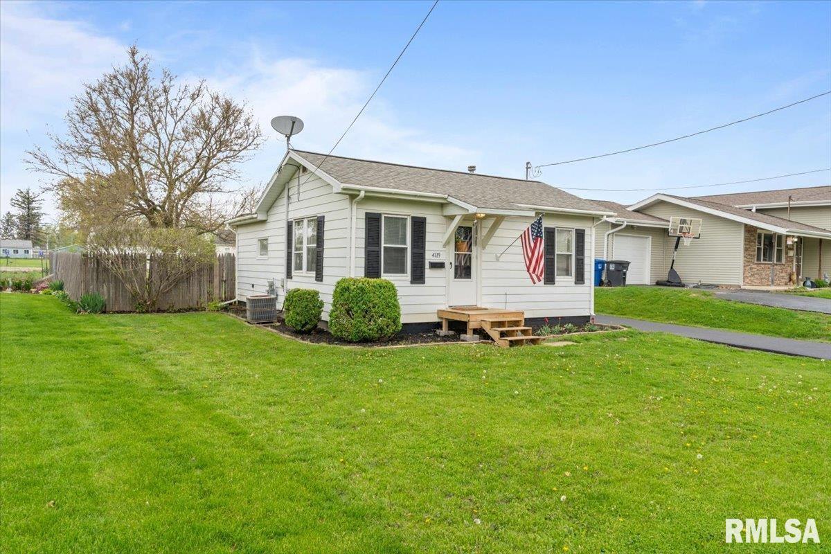 4119 28th Ave., Moline, IL 61265