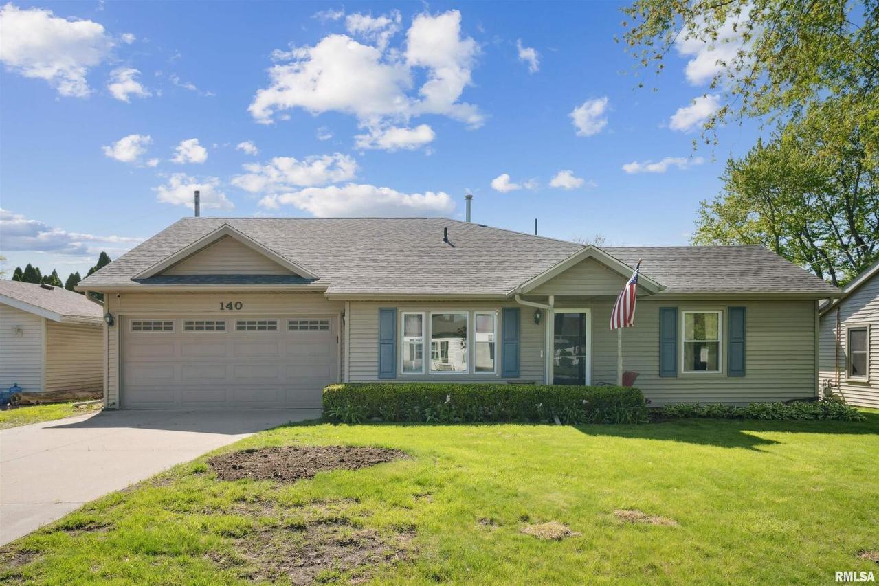 140 W 2nd St., Coal Valley, IL