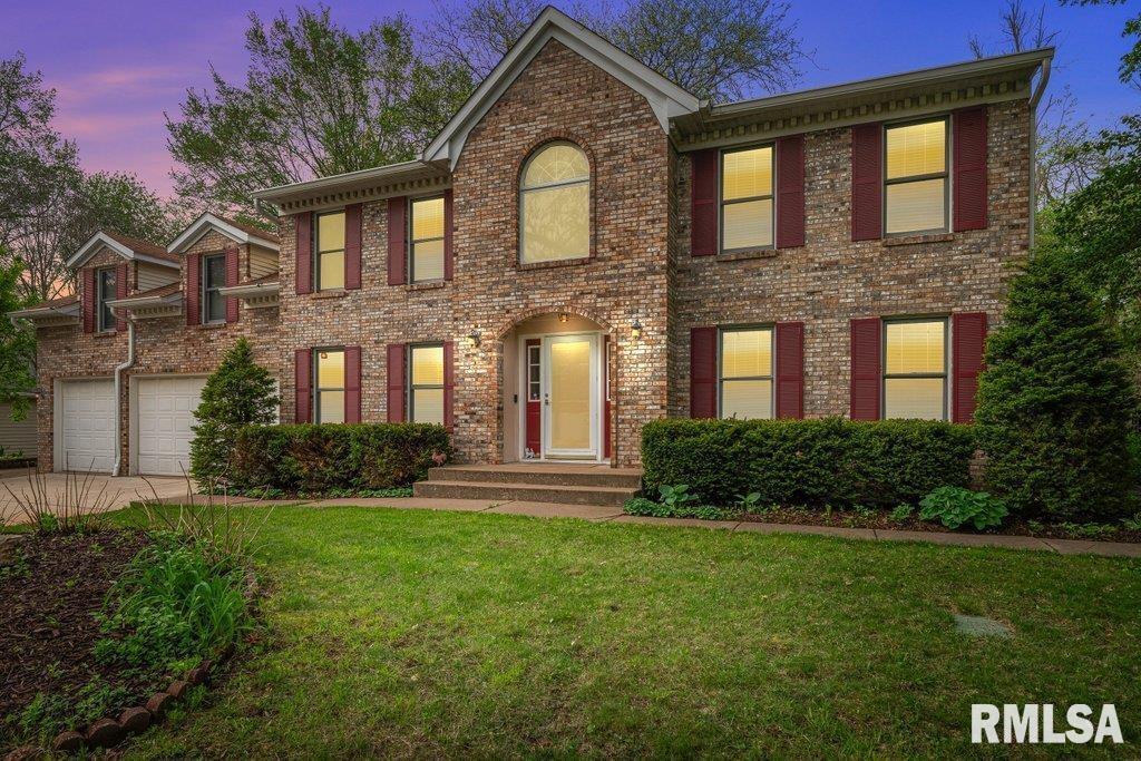 11 Deer Run, Rock Island, IL 61201