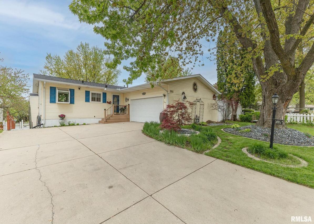3515 36th St., Moline, IL 61265