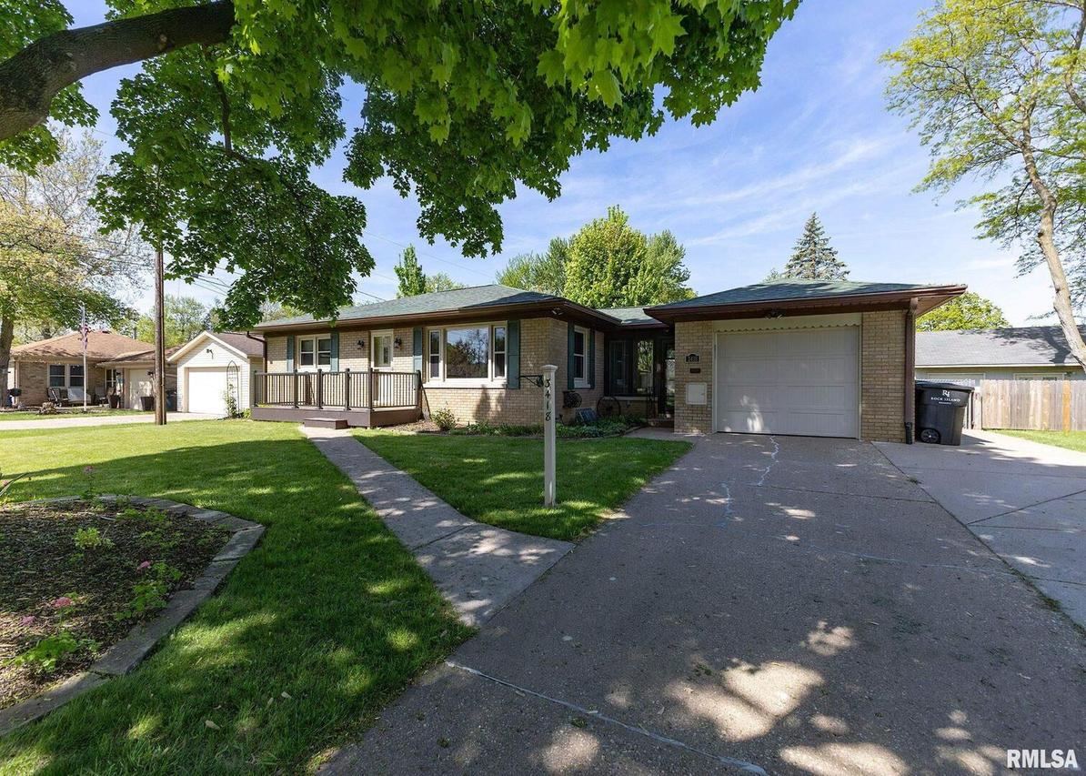 3418 25th St., Rock Island, IL 61201