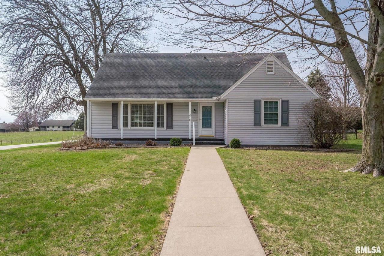 1228 2nd Ave., Fulton, IL 61252