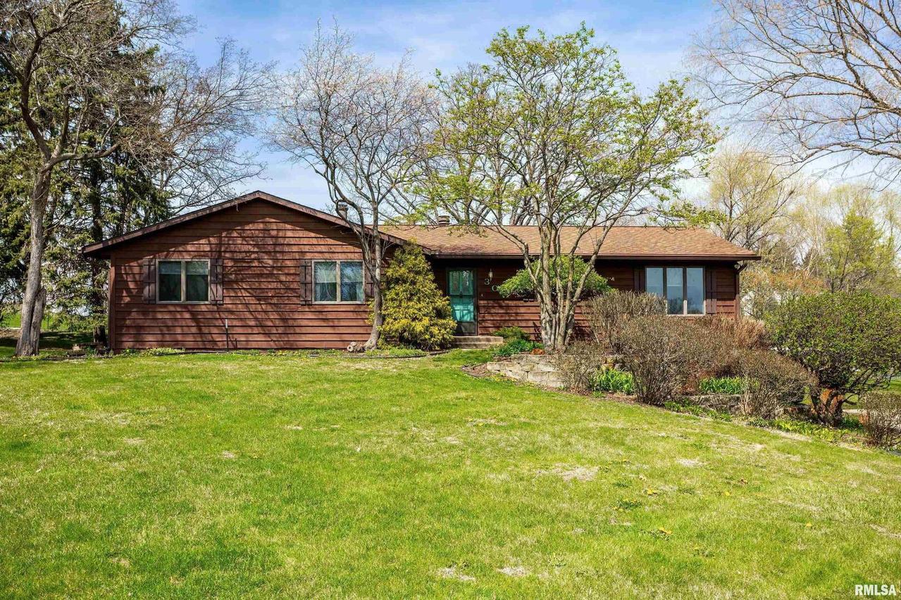 30 Meadowbrook Dr., Geneseo, IL 61254