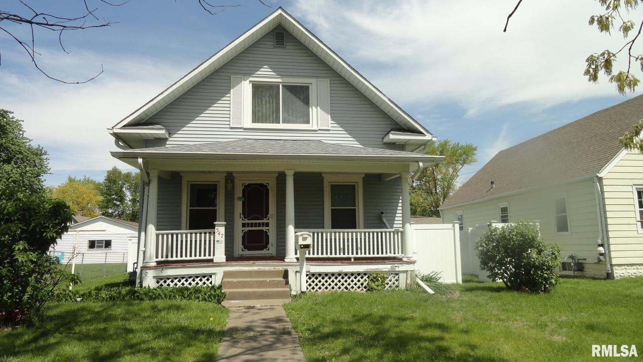 547 25th Ave., Moline, IL 61265