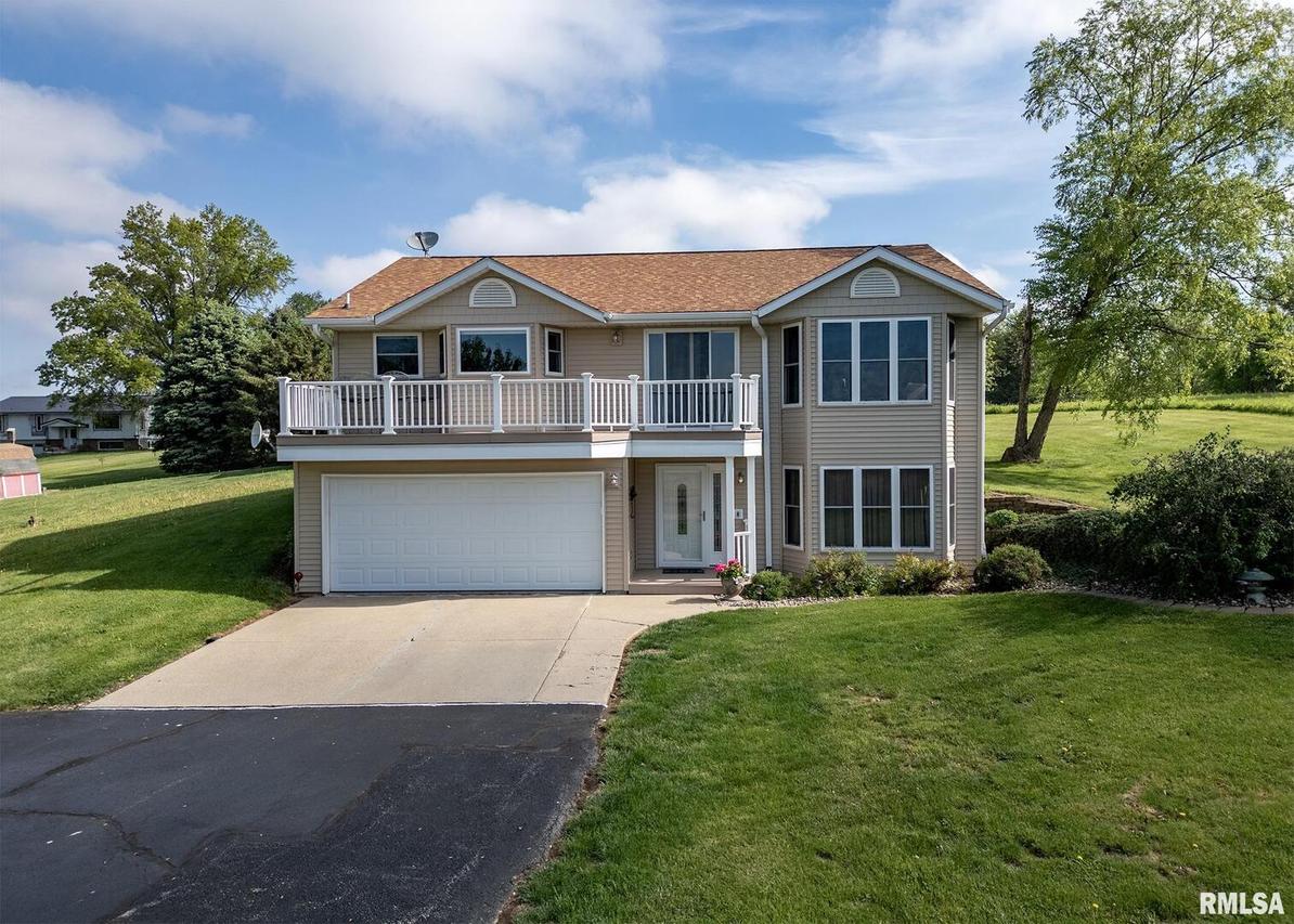 8512 Albany Rd., Erie, IL 61250