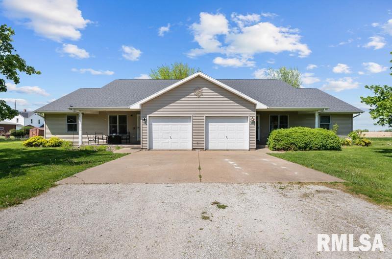 102-104 Cardinal Dr., Alexis, IL 61412