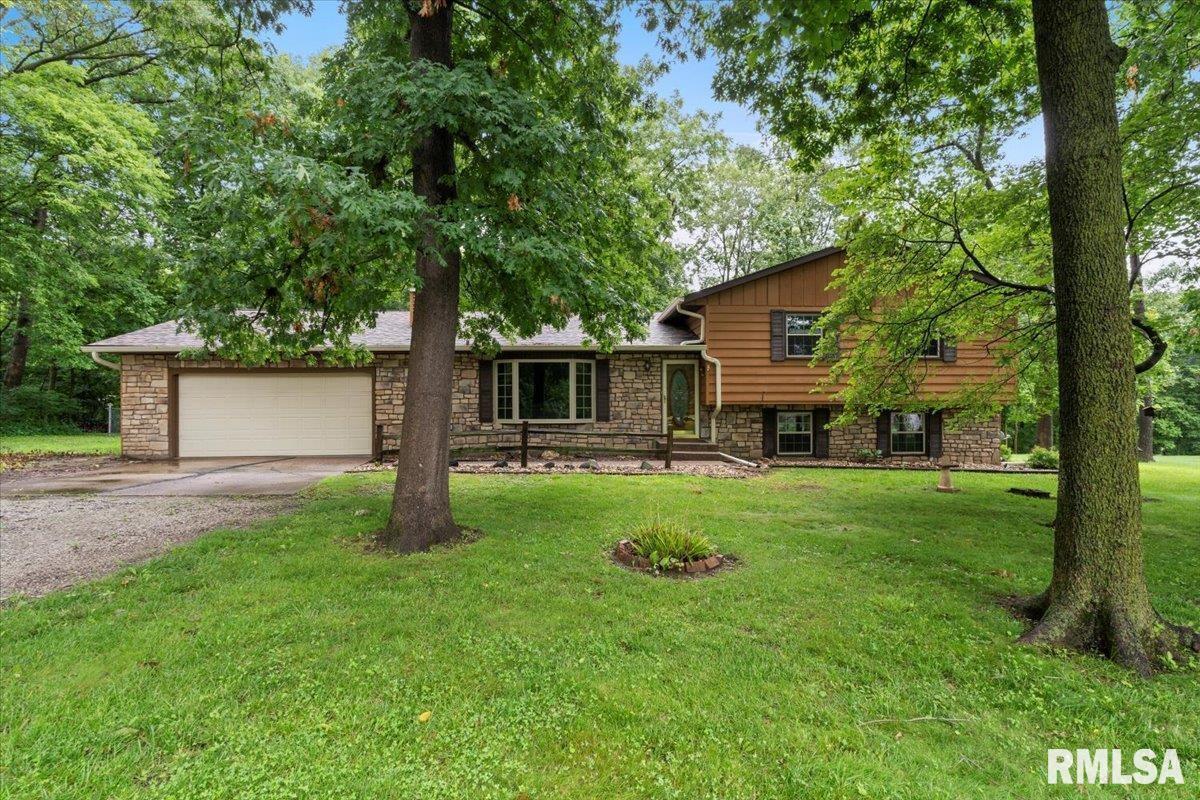 1401 265th St., Sherrard, IL